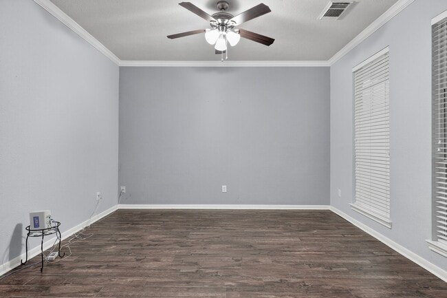 Foto del edificio - 26 Ebony Oaks Pl