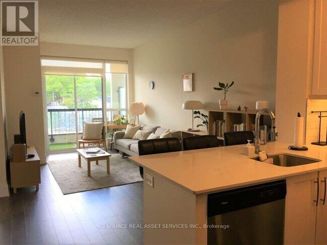 Photo du bâtiment - 1 Old Mill Dr