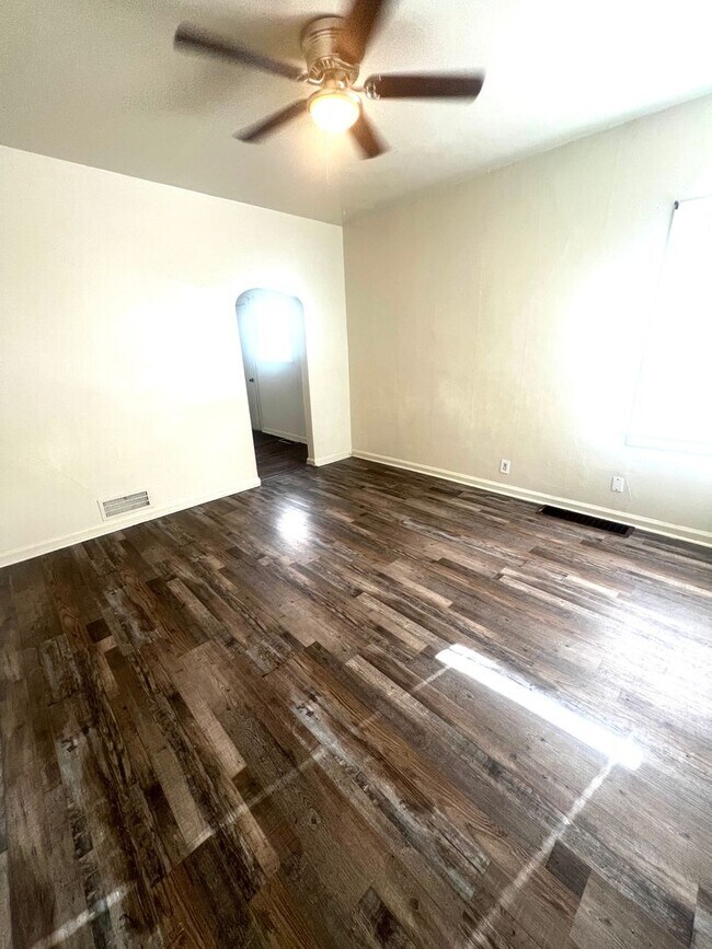 Foto del edificio - 424 N 13th Ave