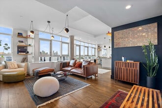 Building Photo - 20 Bayard St