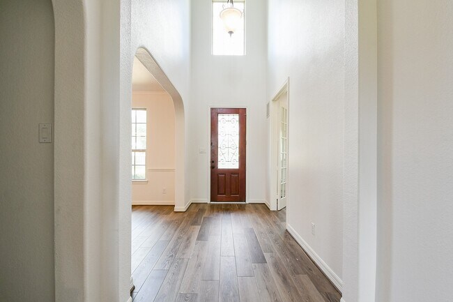 Foto del edificio - 1215 Redstone Glen Ln