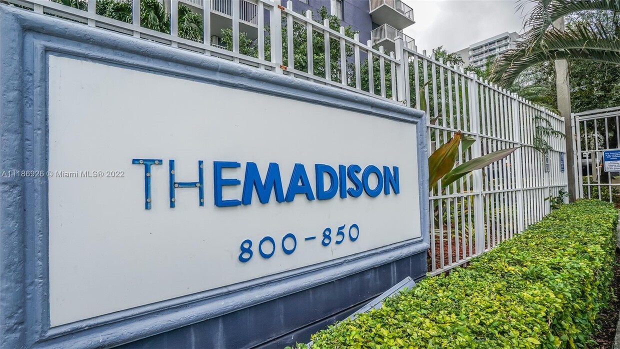 Foto principal - 850 N Miami Ave