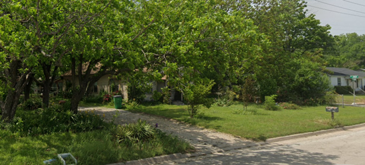 Foto principal - 1903 N Weaver St