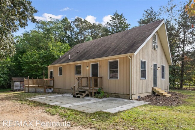 Building Photo - 2 br, 1 bath House - 5608 Mooretown Road