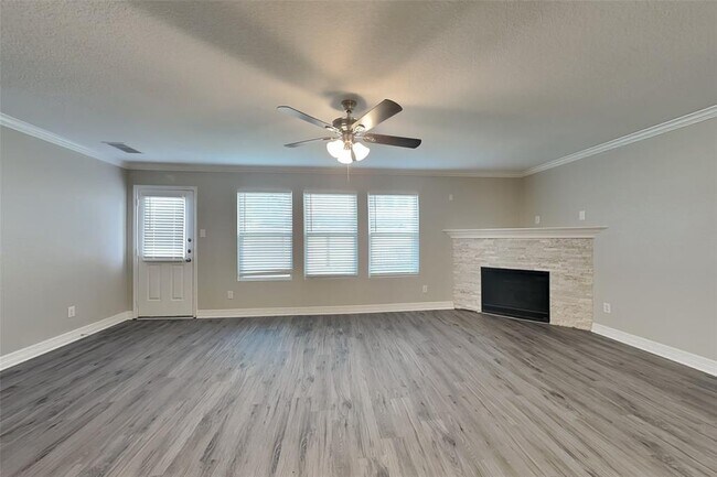Building Photo - 7323 Foxwood Fair Ln