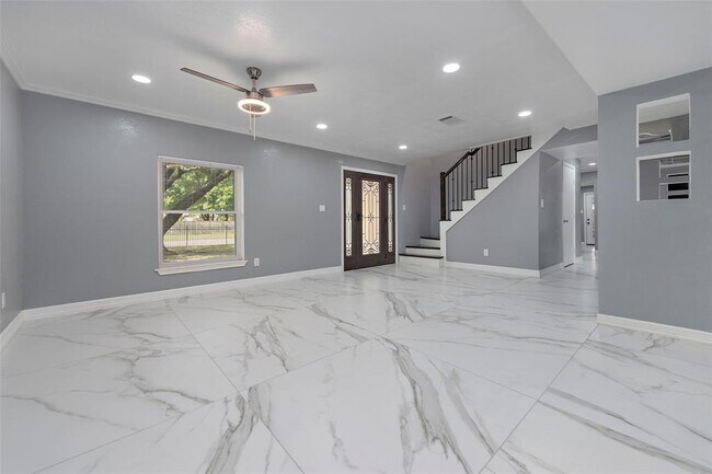 Building Photo - 4606 Raccoon Dr