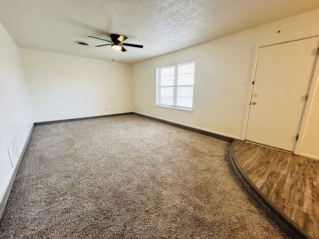 Foto del edificio - 4914 57th St