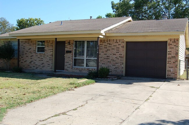 Building Photo - 1014 Glynn Dr