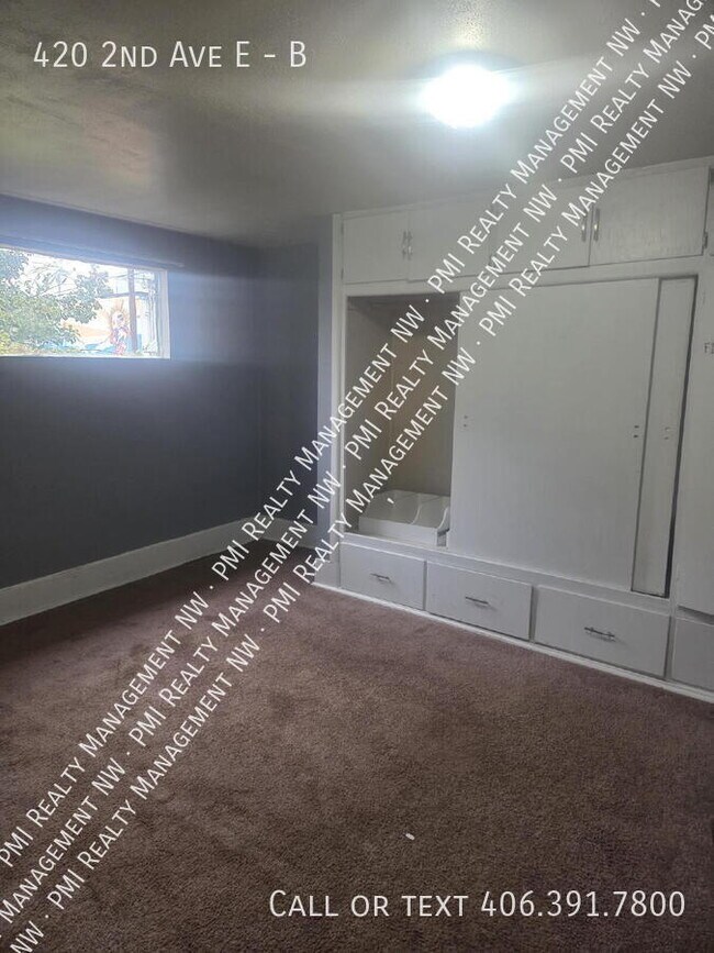 Foto del edificio - 420 2nd Ave E