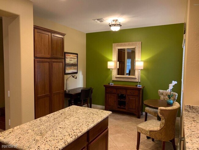 Foto del edificio - 2 br, 2.5 bath Duplex - 3940 East Melinda ...