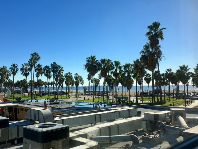 Photo - Boardwalk Flats - Ocean Front Studios Apartments