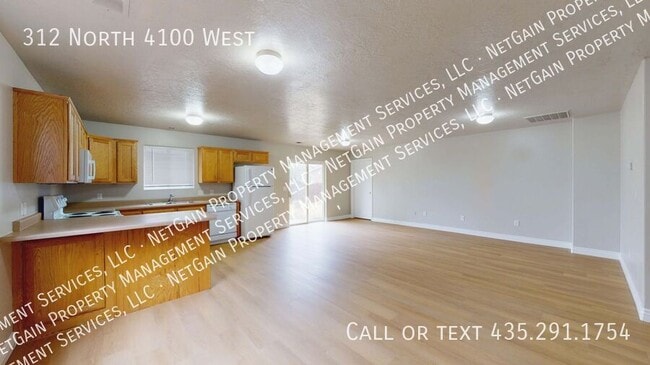 Building Photo - 312 N 4100 W