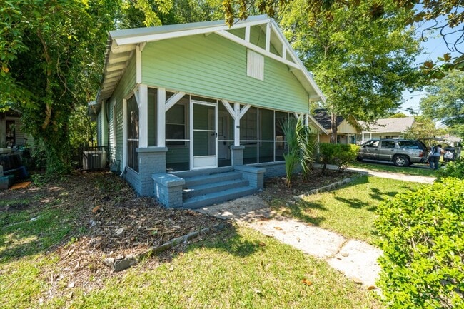 Building Photo - Renovated 3-Bedroom Home in Tuscaloosa – D...