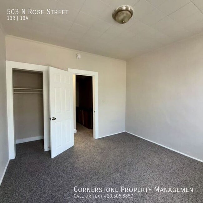 Building Photo - 503 N Rose St