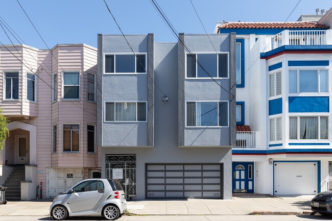 Building Photo - 322 2nd Ave
