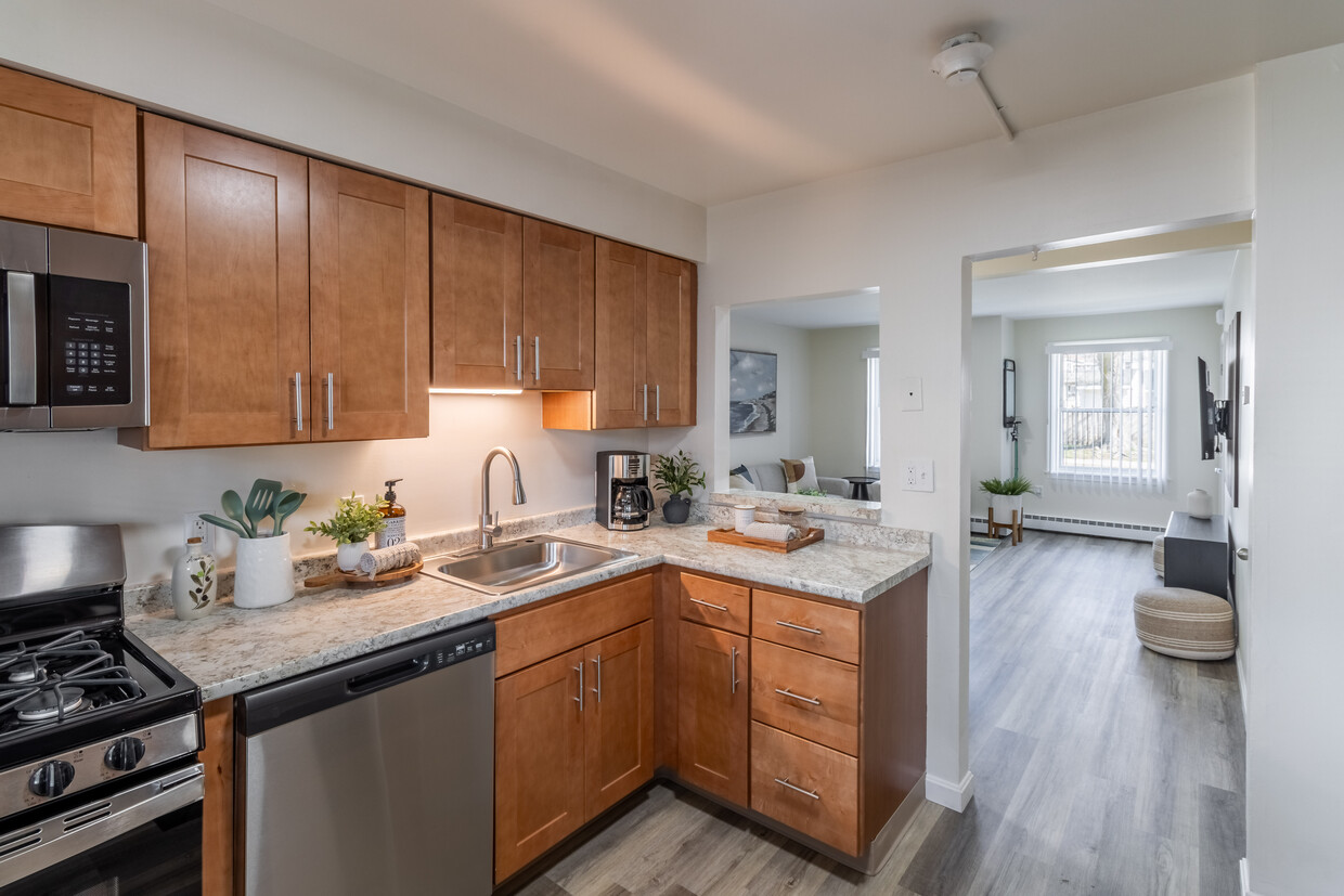 Foto principal - Newport Landings Apartment Community