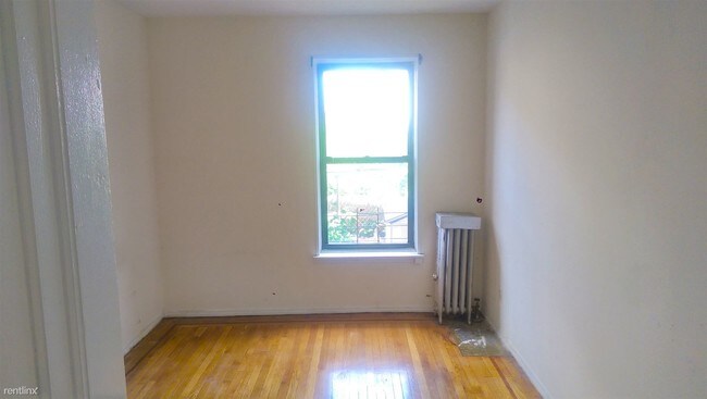 Foto del edificio - 1 br, 1 bath  - 4213 28th Ave C1