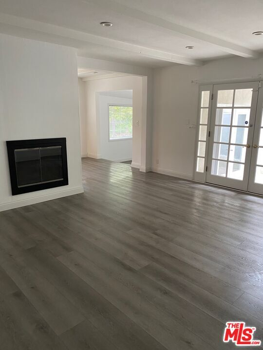 Foto del edificio - 1712 Benedict Canyon Drive