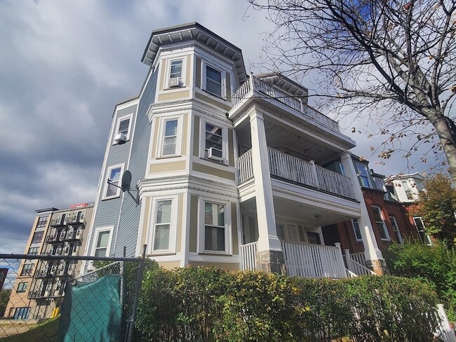 Photo - 247 Boston St Apartment