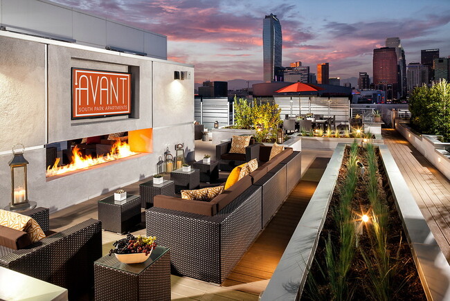 Building Photo - Avant