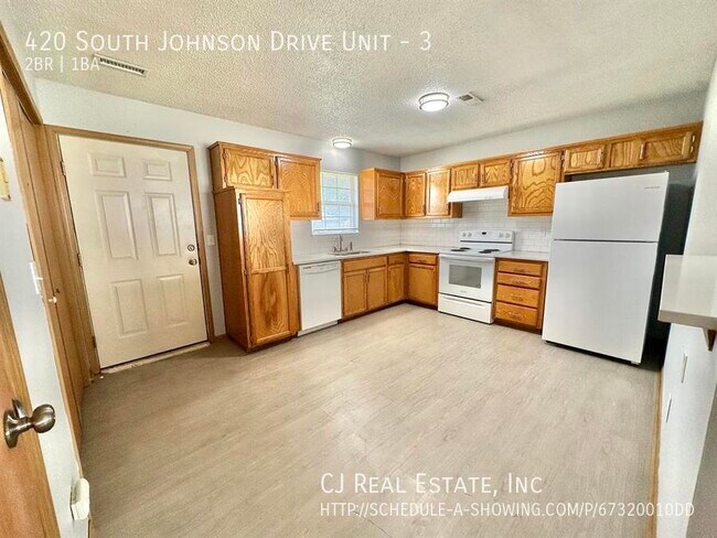 Foto del edificio - 420 S Johnson Dr