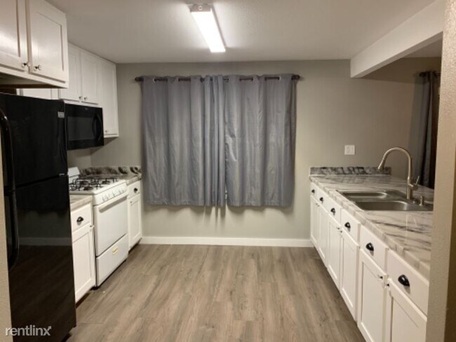 Foto del edificio - 2 br, 1 bath House - 815 Live Oak St