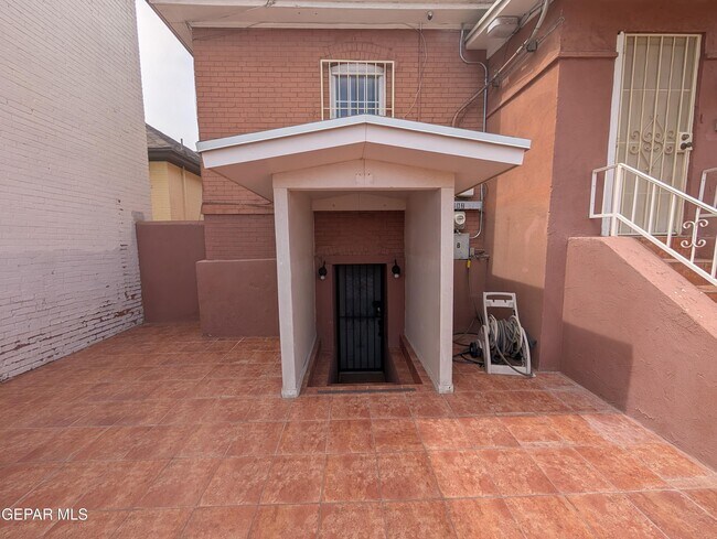 Foto del edificio - 608 Stewart Ct