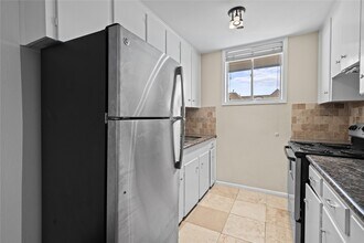Building Photo - 5123 Del Monte Dr
