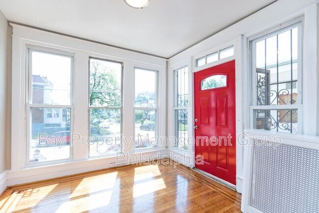 Building Photo - 6022 N 16th St