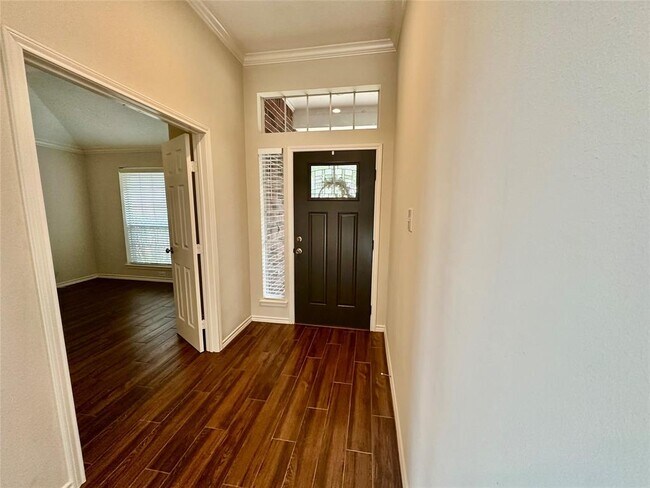 Building Photo - 5035 Chappel Hill Dr