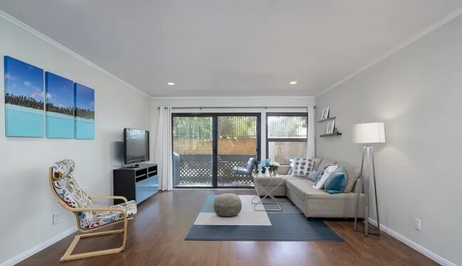 Building Photo - 7777 W 91st St