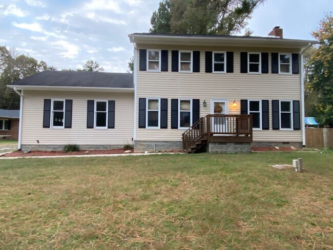 Foto del edificio - 3 Bedroom 2.5 Bath 2 car garage Fully upda...