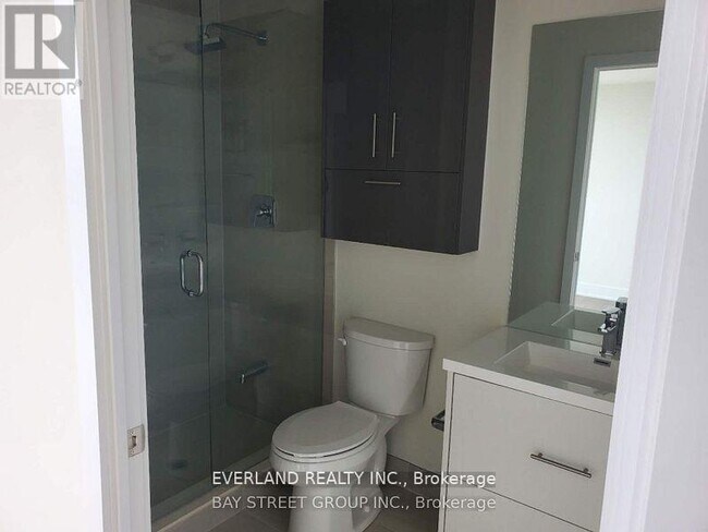 Photo du bâtiment - 188 Fairview Mall Dr