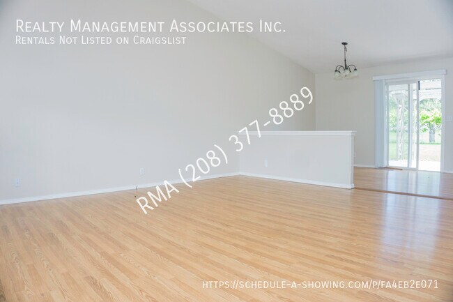 Building Photo - 844 S Pelican Way