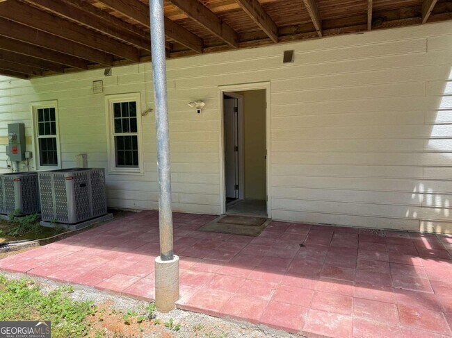 Foto del edificio - 2786 Brookcliff Landing NE