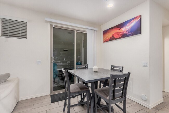 Building Photo - Stylish 3?Bed • 2.5?Bath Home in Cypress R...