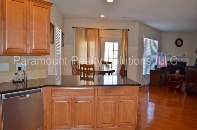 Building Photo - 419 Westfalen Dr