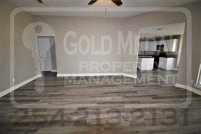 Foto del edificio - 2513 Jake Dr