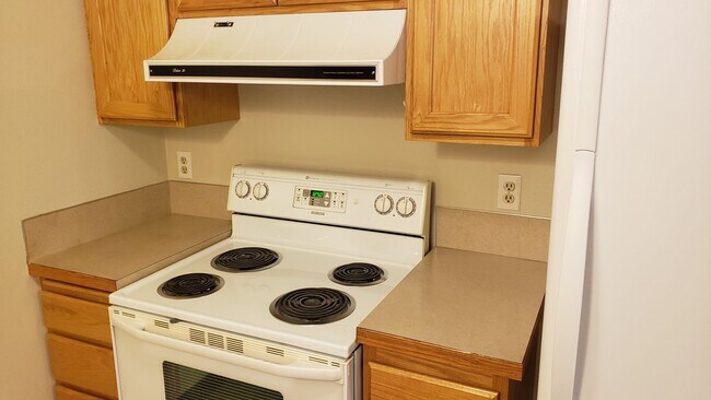 Foto del edificio - 2 Bedroom Duplex apartment with garage