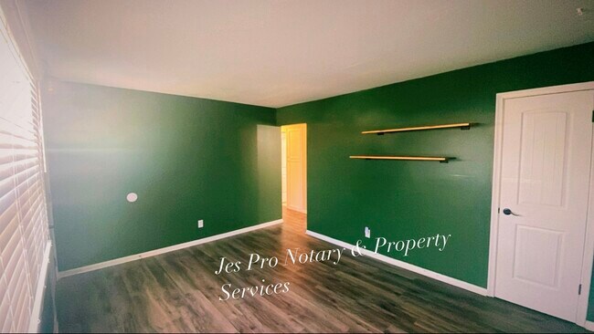 Building Photo - 1410 Bel Air Dr