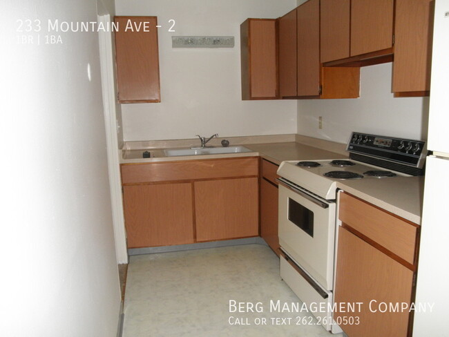 Building Photo - 233 Mountain Ave