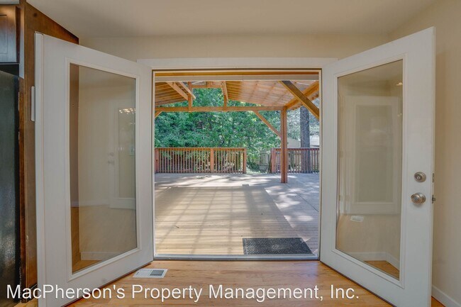 Building Photo - 4 br, 3 bath House - 18038 1st Ave NE