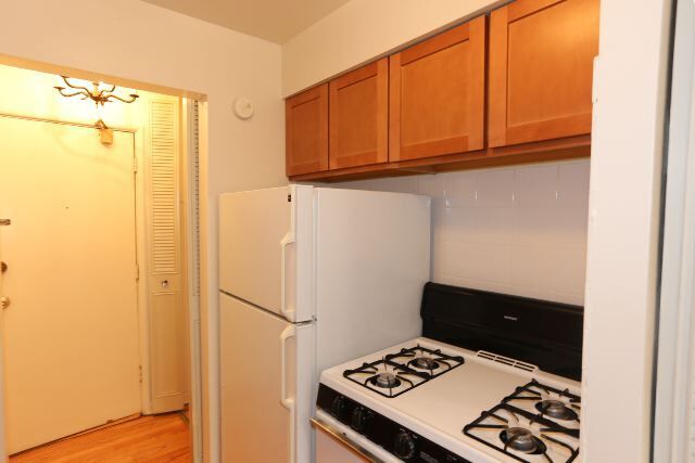 Foto del edificio - 503 W Briar Pl
