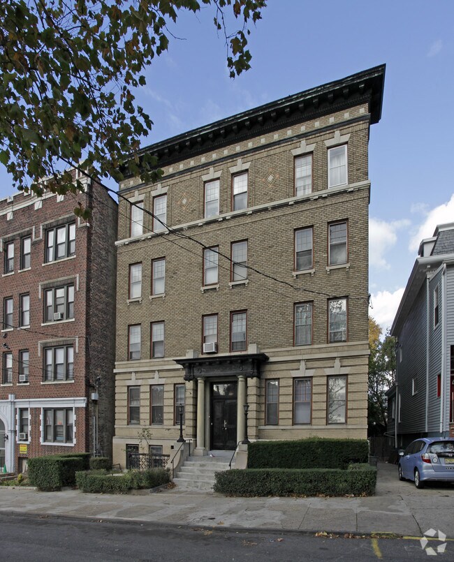 96 Duncan Ave, Jersey City, NJ 07306 Apartments Jersey City, NJ
