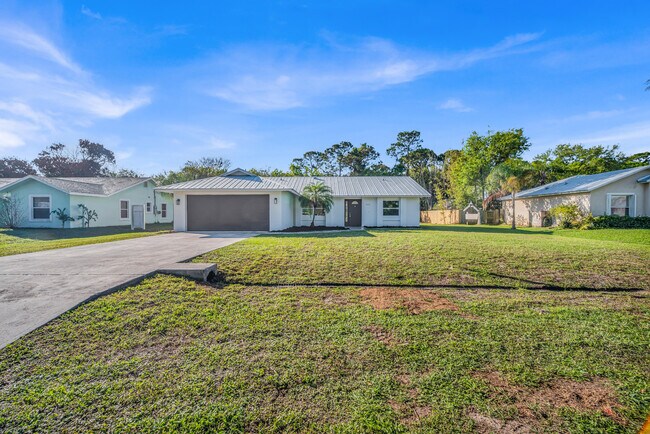 Building Photo - 2514 SE Alfonso Ave