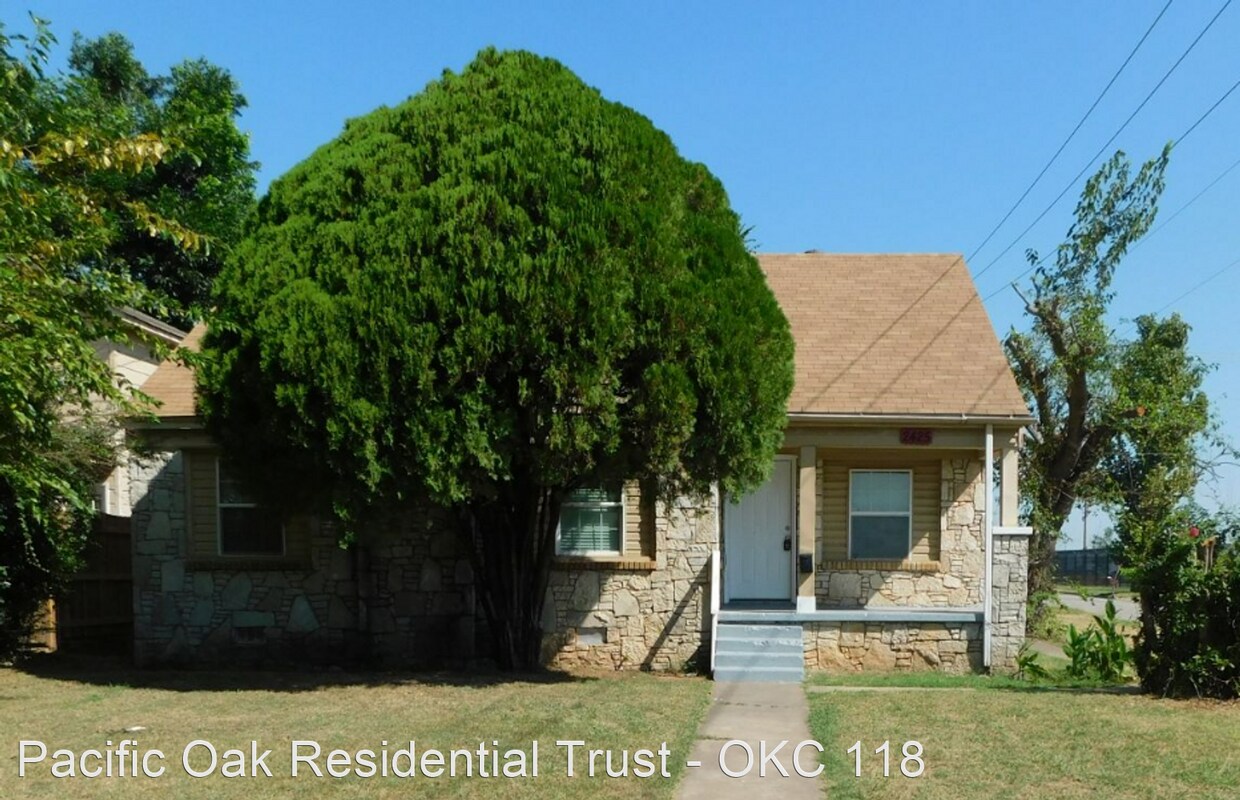 Primary Photo - 3 br, 1 bath House - 2425 NE 24th St