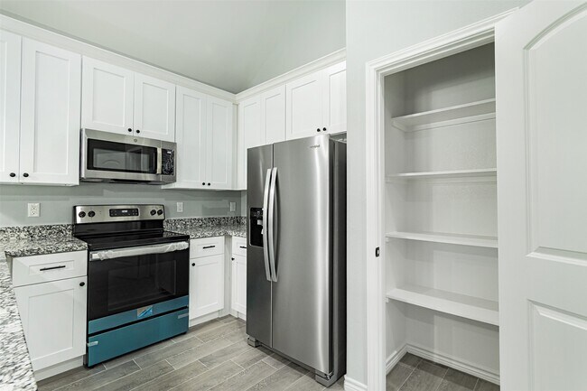 Foto del edificio - 16881 Glenheath St