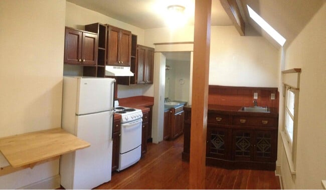 Building Photo - 3603 SE Alder St