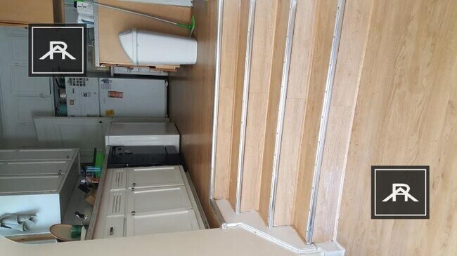Building Photo - 3 bedroom in Brookline MA 02135