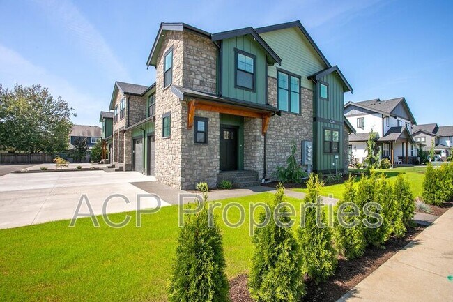 Building Photo - 2205 DeJong Dr